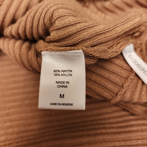 New York & Co Knit Tan Tunic Sweater NWOT - Picture 12 of 12